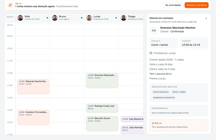 Tela da Agenda da BEL com profissionais, horários e o painel de cliente em contexto